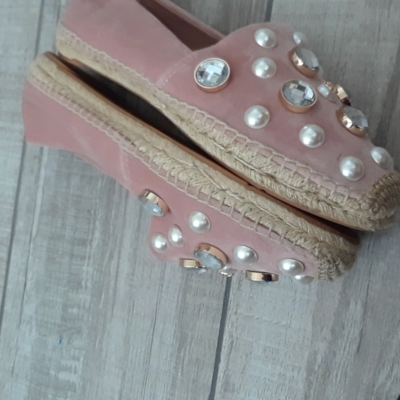 TORY BURCH..VELVET..JEWELED ESPADRILLES..10 - Picture 5 of 11